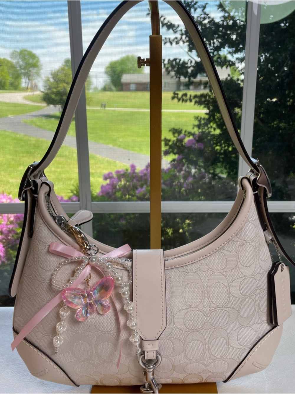 Coach Hamptons Hobo Limited Re-Edition in Cloud Chalk Signature Jacquard NWOT ⛅️ - Picture 4 of 17